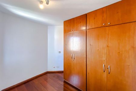 Apartamento para alugar com 81m², 3 quartos e 2 vagas Apartamento para alugar com 81m², 3 quartos e 2 vagasQuarto 1