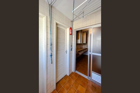 Apartamento para alugar com 81m², 3 quartos e 2 vagas Apartamento para alugar com 81m², 3 quartos e 2 vagasÁrea de Serviço