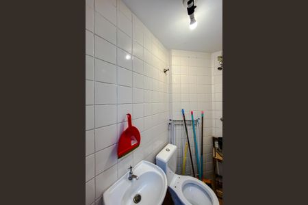 Apartamento à venda com 81m², 3 quartos e 2 vagasBanheiro de Serviço