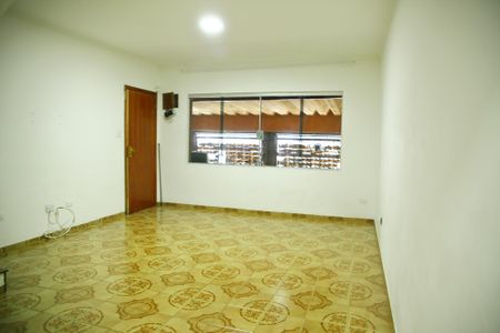 Casa à venda com 179m², 3 quartos e 2 vagasSala