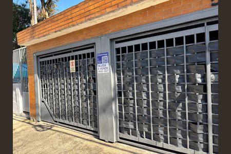 Casa à venda com 179m², 3 quartos e 2 vagasFachada