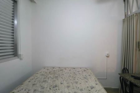 Quarto de apartamento para alugar com 1 quarto, 50m² em Jardim Las Palmas, Guarujá