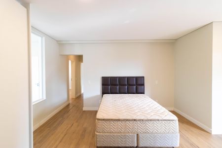 Casa de condomínio à venda com 1076m², 7 quartos e 5 vagas Casa de condomínio à venda com 1076m², 7 quartos e 5 vagasSuíte 05