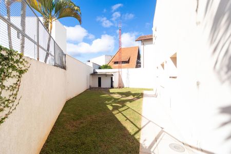 Casa de condomínio à venda com 1076m², 7 quartos e 5 vagas Casa de condomínio à venda com 1076m², 7 quartos e 5 vagasQuintal