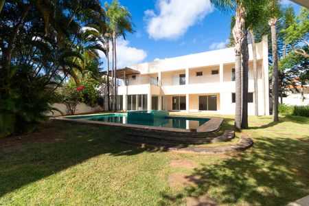 Casa de condomínio à venda com 1076m², 7 quartos e 5 vagas Casa de condomínio à venda com 1076m², 7 quartos e 5 vagasQuintal