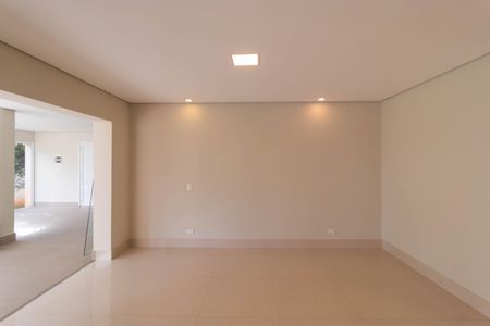 Casa de condomínio à venda com 1076m², 7 quartos e 5 vagas Casa de condomínio à venda com 1076m², 7 quartos e 5 vagasSala