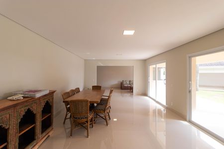 Casa de condomínio à venda com 1076m², 7 quartos e 5 vagas Casa de condomínio à venda com 1076m², 7 quartos e 5 vagasSala