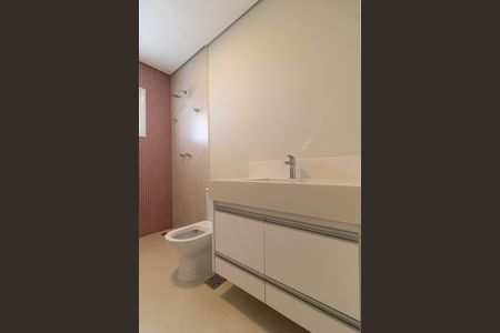 Casa de condomínio à venda com 1076m², 7 quartos e 5 vagas Casa de condomínio à venda com 1076m², 7 quartos e 5 vagasBanheiro da Suíte 02