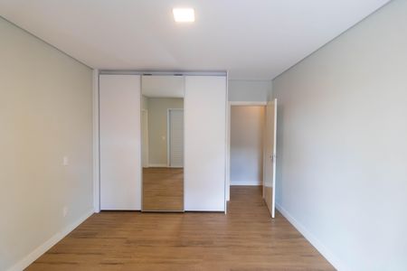 Casa de condomínio à venda com 1076m², 7 quartos e 5 vagas Casa de condomínio à venda com 1076m², 7 quartos e 5 vagasSuíte 04