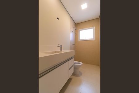 Casa de condomínio à venda com 1076m², 7 quartos e 5 vagas Casa de condomínio à venda com 1076m², 7 quartos e 5 vagasBanheiro da Suíte 01