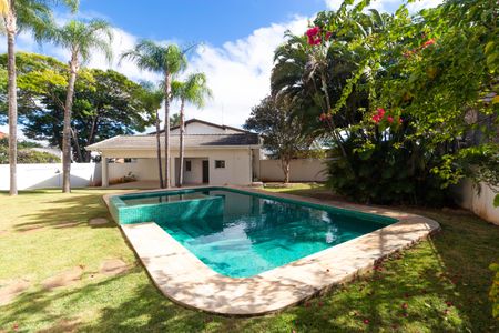 Casa de condomínio à venda com 1076m², 7 quartos e 5 vagas Casa de condomínio à venda com 1076m², 7 quartos e 5 vagasQuintal