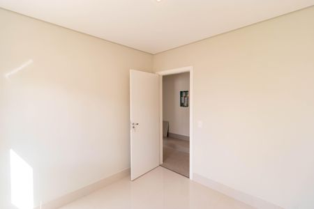 Casa de condomínio à venda com 1076m², 7 quartos e 5 vagas Casa de condomínio à venda com 1076m², 7 quartos e 5 vagasQuarto