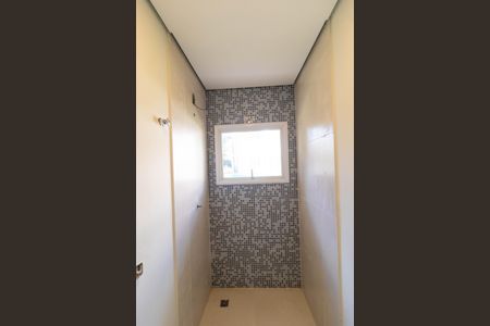 Casa de condomínio à venda com 1076m², 7 quartos e 5 vagas Casa de condomínio à venda com 1076m², 7 quartos e 5 vagasBanheiro da Suíte da Edícula