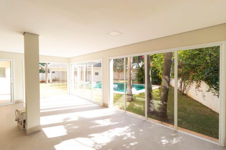 Casa de condomínio à venda com 1076m², 7 quartos e 5 vagas Casa de condomínio à venda com 1076m², 7 quartos e 5 vagasÁrea Gourmet