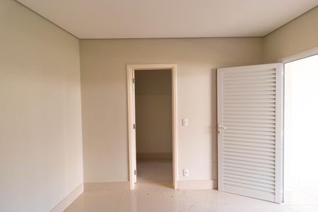 Casa de condomínio à venda com 1076m², 7 quartos e 5 vagas Casa de condomínio à venda com 1076m², 7 quartos e 5 vagasSuíte da Edícula