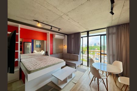 Sala/Quarto de kitnet/studio para alugar com 0 quarto, 35m² em Santo Amaro, São Paulo