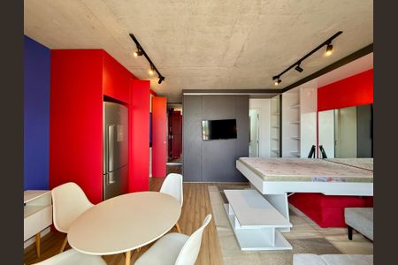 Sala/Quarto de kitnet/studio para alugar com 0 quarto, 35m² em Santo Amaro, São Paulo