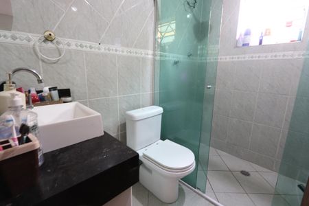 Casa à venda com 125m², 2 quartos e 2 vagasBanheiro