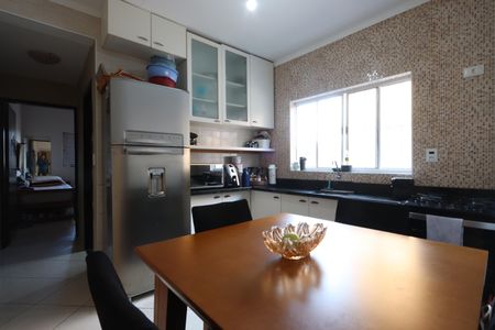 Casa à venda com 125m², 2 quartos e 2 vagasCozinha