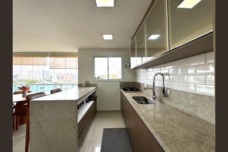 Apartamento à venda com 132m², 3 quartos e 2 vagas Apartamento à venda com 132m², 3 quartos e 2 vagasCozinha