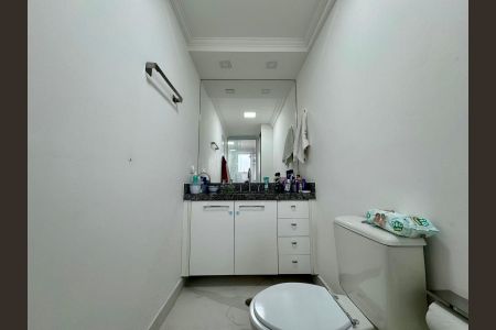 Apartamento à venda com 132m², 3 quartos e 2 vagas Apartamento à venda com 132m², 3 quartos e 2 vagasBanheiro da Suíte 3