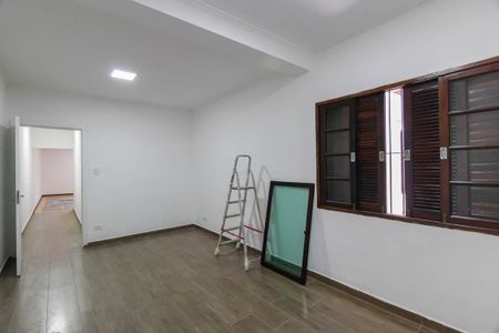 Casa à venda com 200m², 3 quartos e 4 vagas Casa à venda com 200m², 3 quartos e 4 vagasSuíte
