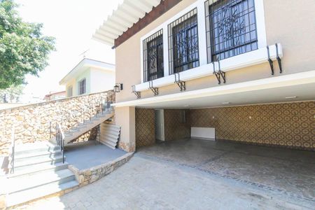 Casa à venda com 200m², 3 quartos e 4 vagas Casa à venda com 200m², 3 quartos e 4 vagasGaragem
