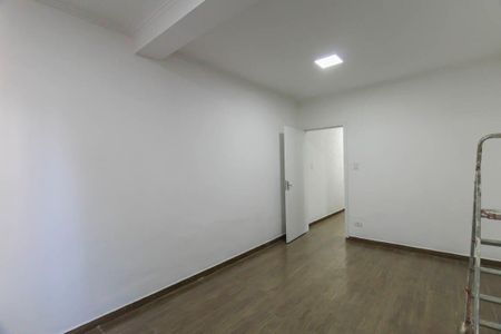 Casa à venda com 200m², 3 quartos e 4 vagas Casa à venda com 200m², 3 quartos e 4 vagasSuíte
