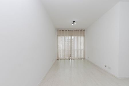 Apartamento à venda com 70m², 2 quartos e 1 vagaSala
