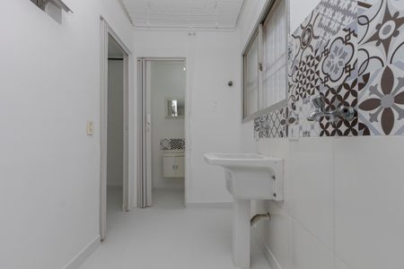 Apartamento à venda com 70m², 2 quartos e 1 vagaÁrea de Serviço