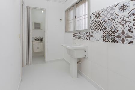 Apartamento à venda com 70m², 2 quartos e 1 vagaÁrea de Serviço