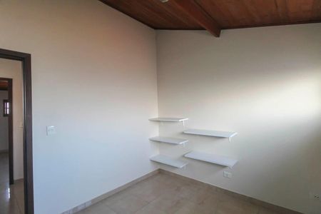 Casa à venda com 270m², 4 quartos e 6 vagas Casa à venda com 270m², 4 quartos e 6 vagasQuarto 2