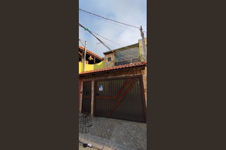 Casa à venda com 270m², 4 quartos e 6 vagas Casa à venda com 270m², 4 quartos e 6 vagasFachada + Placa