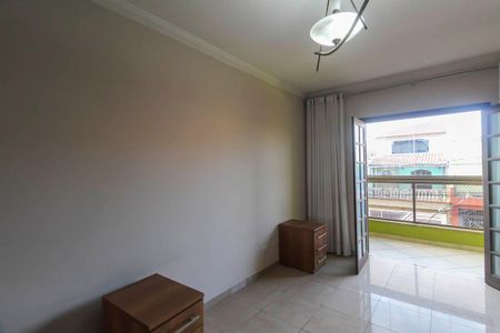 Casa à venda com 270m², 4 quartos e 6 vagas Casa à venda com 270m², 4 quartos e 6 vagasSuíte