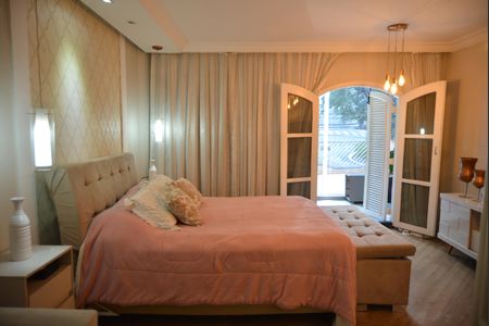 Casa à venda com 390m², 3 quartos e 3 vagasSuite 3