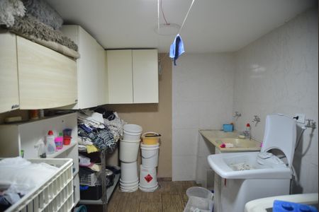 Casa à venda com 390m², 3 quartos e 3 vagasArea de Serviço