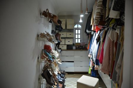 Casa à venda com 390m², 3 quartos e 3 vagasCloset da suíte 3