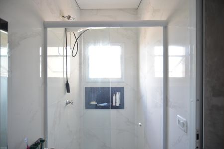 Casa à venda com 390m², 3 quartos e 3 vagasBanheiro da Suíte 1