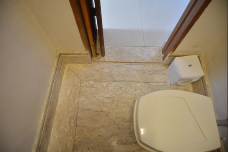 Casa à venda com 390m², 3 quartos e 3 vagasLavabo