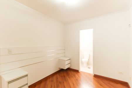 Apartamento à venda com 107m², 2 quartos e 1 vaga Apartamento à venda com 107m², 2 quartos e 1 vagaSuíte