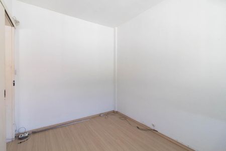 Quarto 2 de apartamento para alugar com 2 quartos, 58m² em Cristal, Porto Alegre