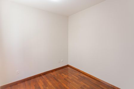 Apartamento à venda com 115m², 3 quartos e 2 vagas Apartamento à venda com 115m², 3 quartos e 2 vagasSuíte