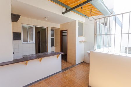 Apartamento à venda com 115m², 3 quartos e 2 vagas Apartamento à venda com 115m², 3 quartos e 2 vagasÁrea de Serviço