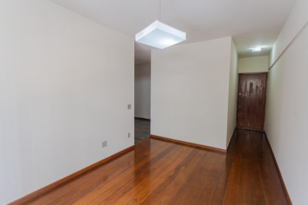 Apartamento à venda com 115m², 3 quartos e 2 vagas Apartamento à venda com 115m², 3 quartos e 2 vagasSala