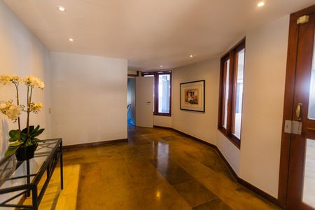 Apartamento à venda com 115m², 3 quartos e 2 vagas Apartamento à venda com 115m², 3 quartos e 2 vagasHall de entrada