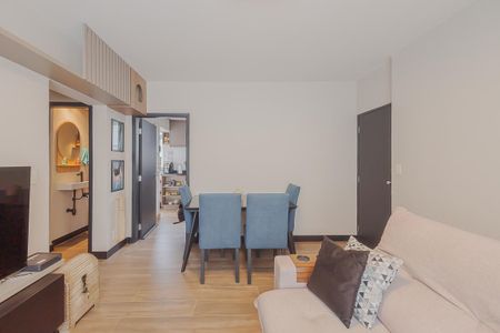 Sala de apartamento à venda com 2 quartos, 76m² em Pinheiros, São Paulo