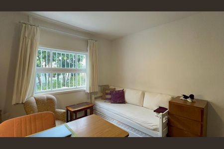 Casa à venda com 300m², 6 quartos e 3 vagas Casa à venda com 300m², 6 quartos e 3 vagasQuarto 2