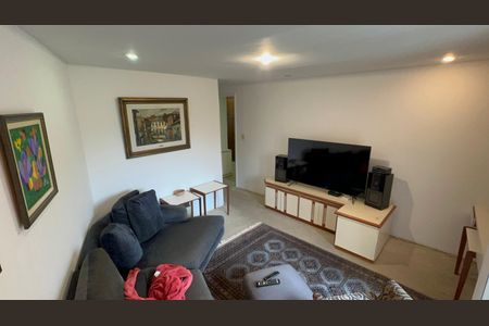 Casa à venda com 300m², 6 quartos e 3 vagas Casa à venda com 300m², 6 quartos e 3 vagasSuíte 3