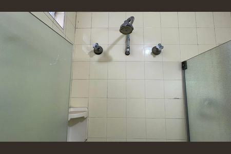 Casa à venda com 300m², 6 quartos e 3 vagas Casa à venda com 300m², 6 quartos e 3 vagasBanheiro