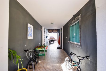 Casa de condomínio à venda com 132m², 3 quartos e 4 vagas Casa de condomínio à venda com 132m², 3 quartos e 4 vagasGaragem